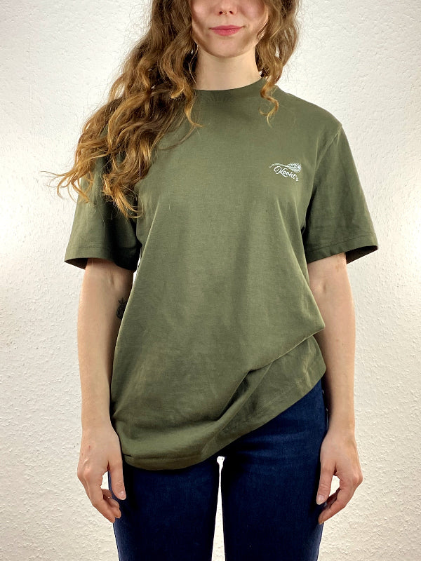 Nachhaltiges Bio-T-Shirt mit Biermotiv, grünes T-Shirt, weißer Druck, Siebdruck, handbedruckt – Koohl’s Slow Fashion