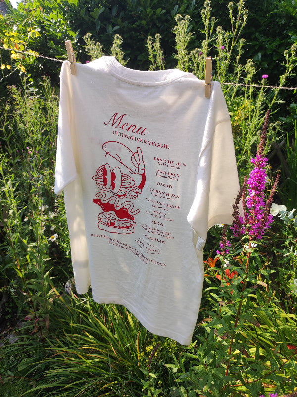 Nachhaltiges Bio-T-Shirt mit Burgermotiv, handbedruckt – Koohl’s Slow Fashion