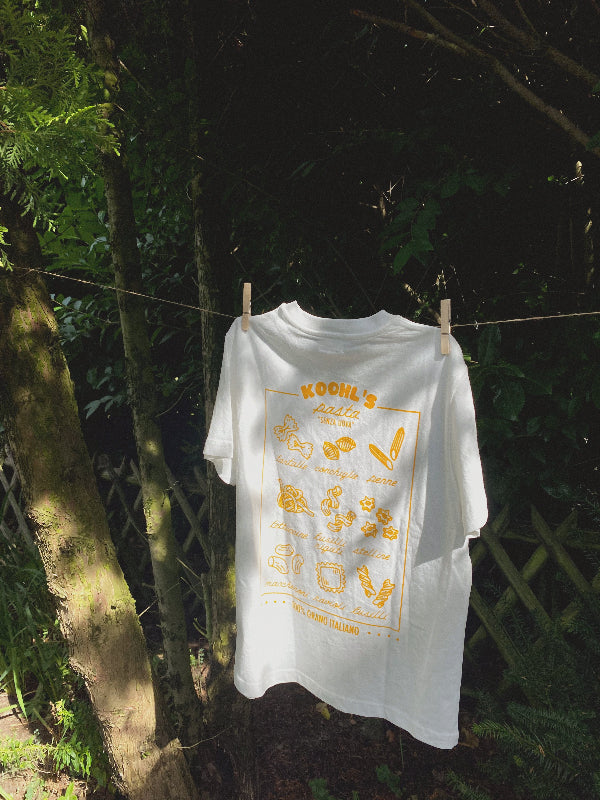 Nachhaltiges Bio-T-Shirt mit Pastamotiv, handbedruckt – Koohl’s Slow Fashion