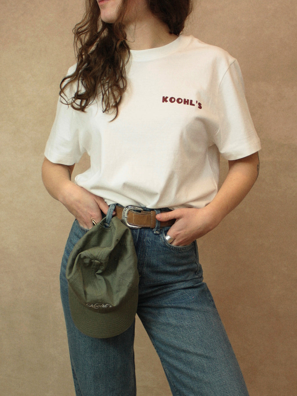 Koohl's Vegan Kochen T-Shirt, Rückenmotiv Vegan Kochen, braunee Druck per Siebdruck mit wasserbasierten Farben auf oversized Bio-Baumwoll T-Shirt, Slow Fashion