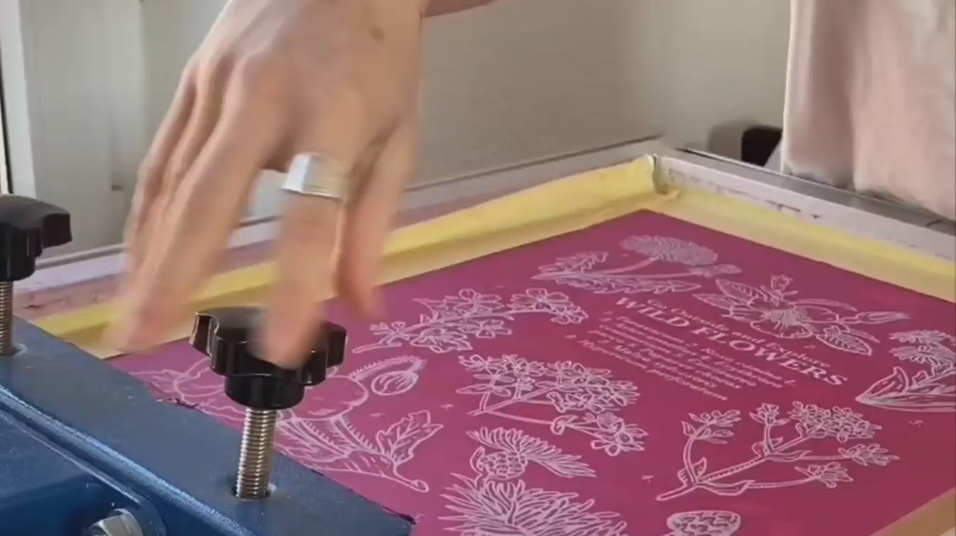 Druck Video Wildblumen T-Shirt